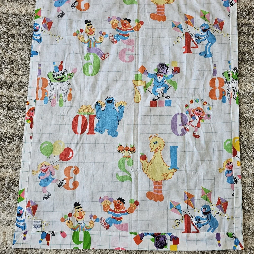 Vtg SESAME STREET Replacement Long Valance Or Curtain 41 x 53 Numbers JP Stevens